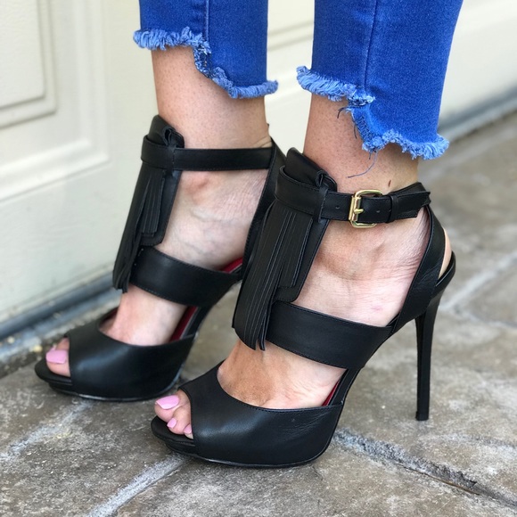 NIB Black Smooth Leather Boho Chic Tassel Heels - Picture 2 of 8